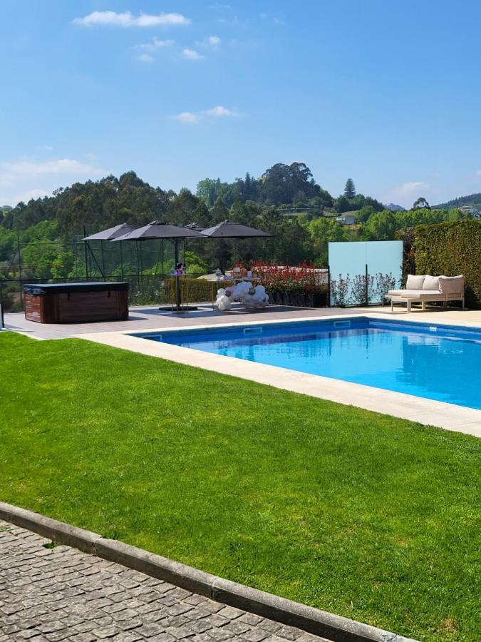 Villa Moura - Pool & Jacuzzi Póvoa de Lanhoso Eksteriør billede